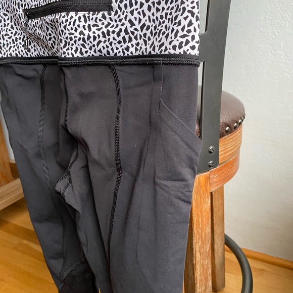 Lululemon leggings - Picture 4 of 6
